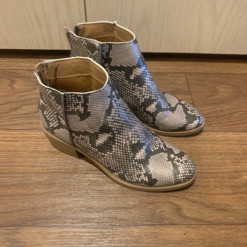 Snake Boots